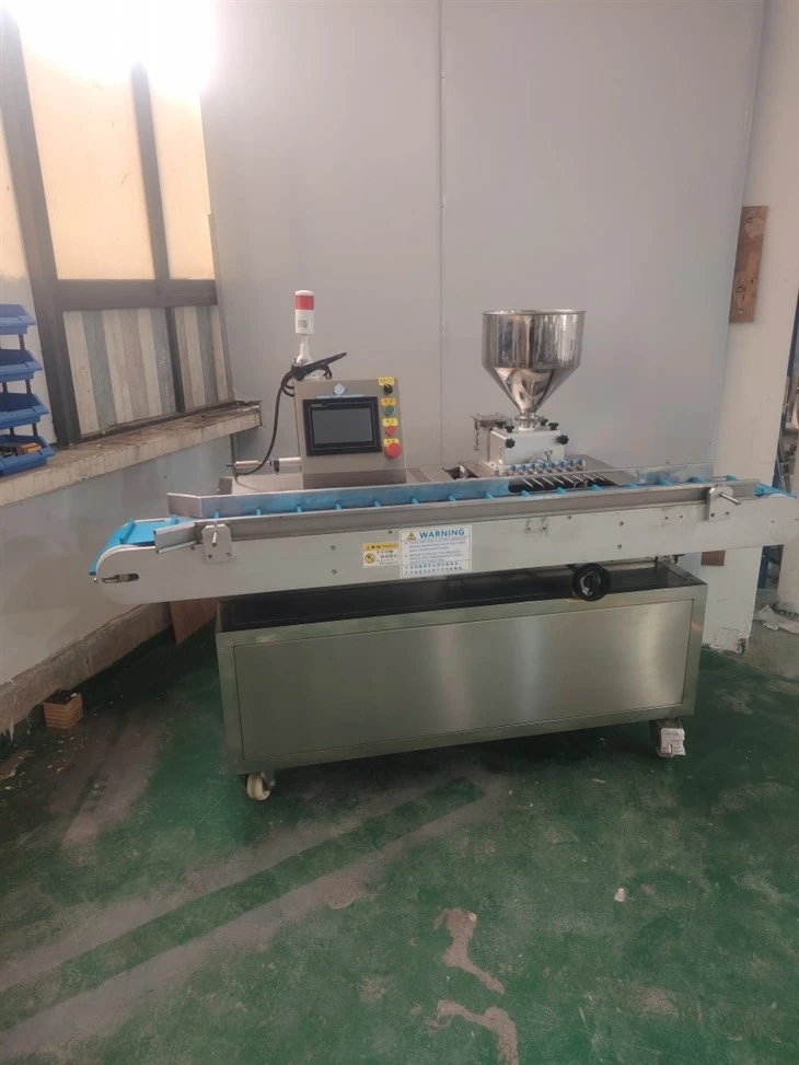 Automatic Cake Eclair Filling Machine high quality